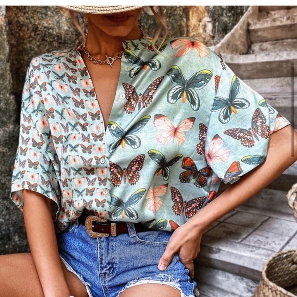 Retro Boho Butterfly button up Top, I consider this piece unique vintage - Picture 3 of 5